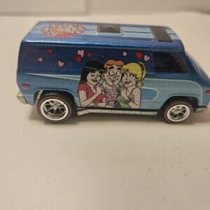 1/64 ARCHIE'S FORD CUSTOM VAN BLUE RUBBER TIRES M15